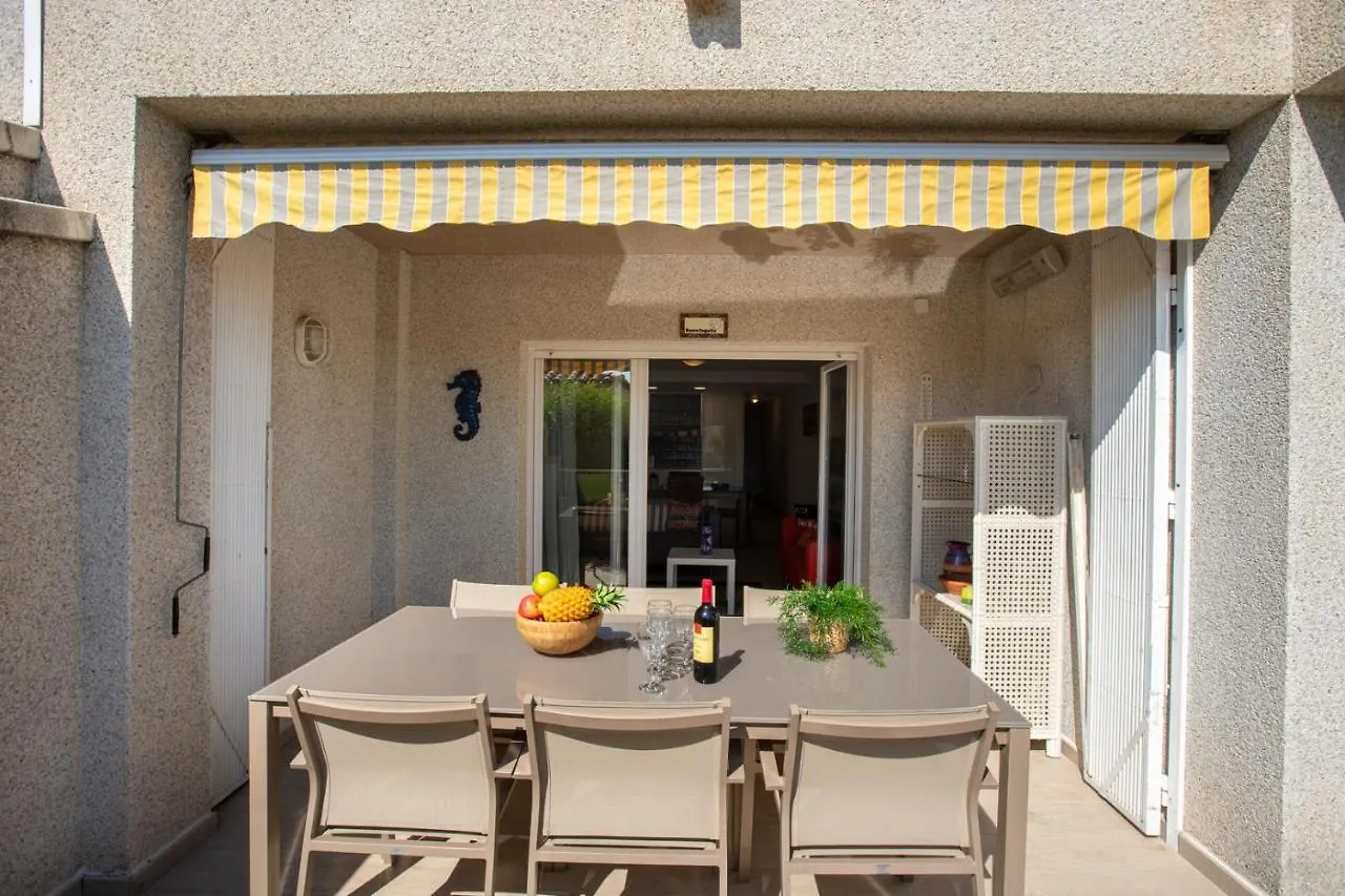 1007 Apartamento Planta Baja Lago San Maurici By Homeselectspain Empuriabrava Espanha